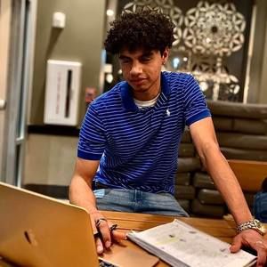 Meet your Posher, Alberto